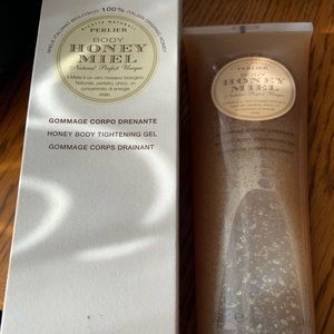 Pearlier honey body scrub 8.4 oz, new, sealed